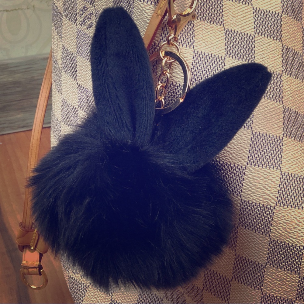 NWOT Bunny Ears Faux Fur Pom Pom Keychain Charm Purse